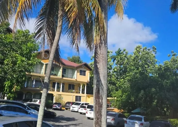 Palm Bay & Restaurant Pensión